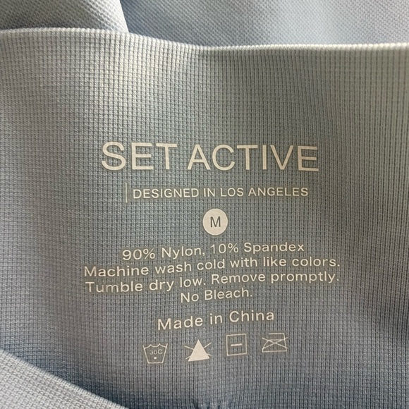 SET ACTIVE SET LEGGINGS AND TOP
Light Blue Ribbed - Picture 6 of 7